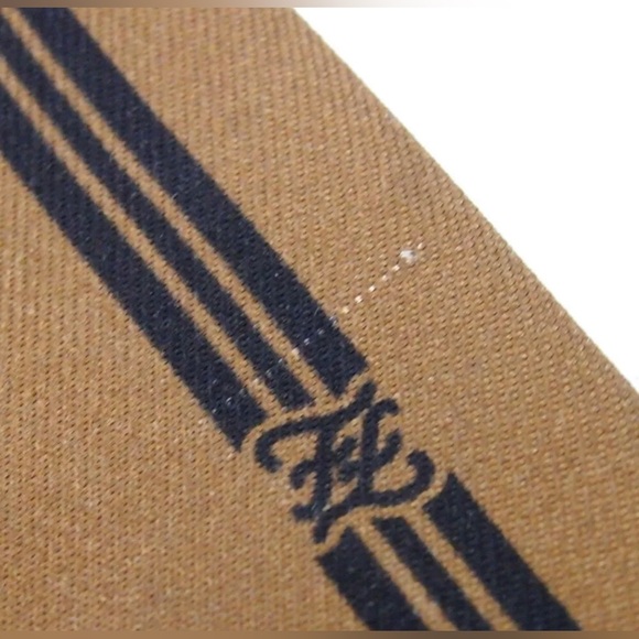 FENDI Signature Silk Scarf 😍❤️🔥 - Picture 10 of 10